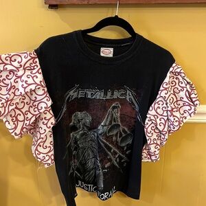 Size small/medium one of a kind vintage band tee